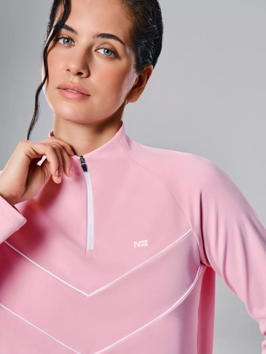 Спортивный лонгслив с контрастными кантами - NEVERLATE фото 5