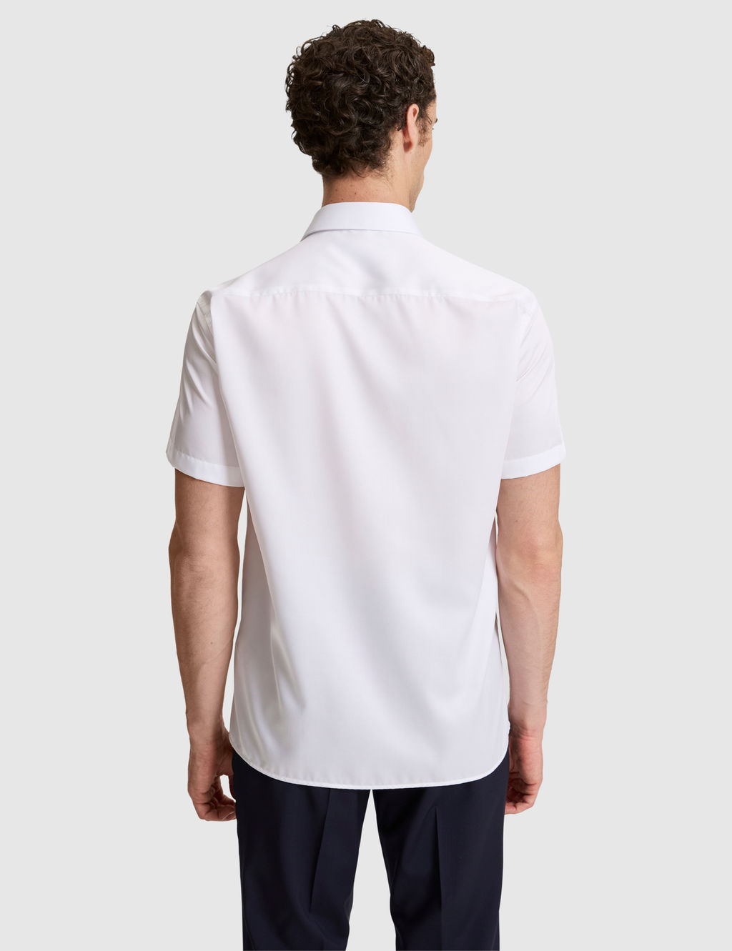 Beyaz Non _ron Kolay _t_lenebilir Regular Fit K_sa Kollu Basic G_mlek