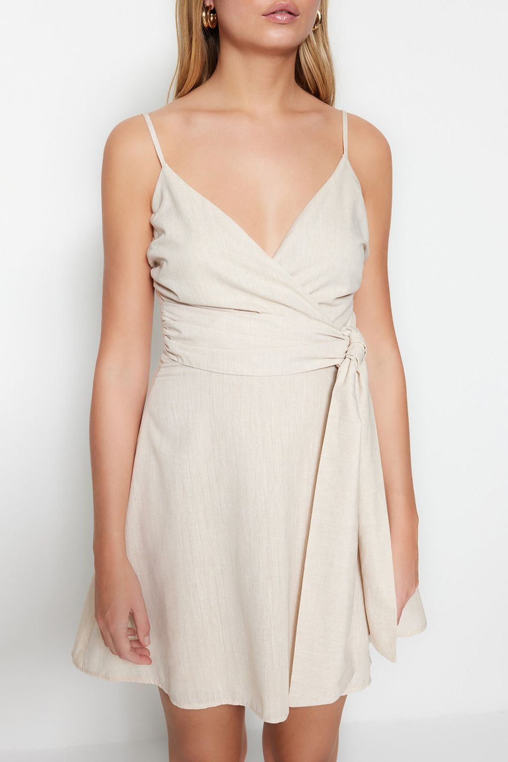 TRENDYOLMILLA Tas Kusakl? A Kesim Mini Kruvaze Yaka Dokuma Keten Gorunumlu Elbise TWOSS19XN0008 фото 4