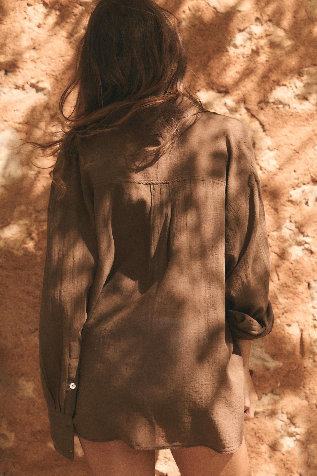 CAMISA GASA OVERSIZE BOLSILLO / Marr?n - Zara фото 12