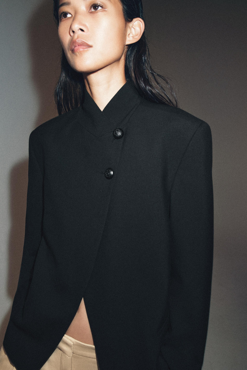 HIGH NECK BUTTONED BLAZER ZW COLLECTION - Zara фото 25