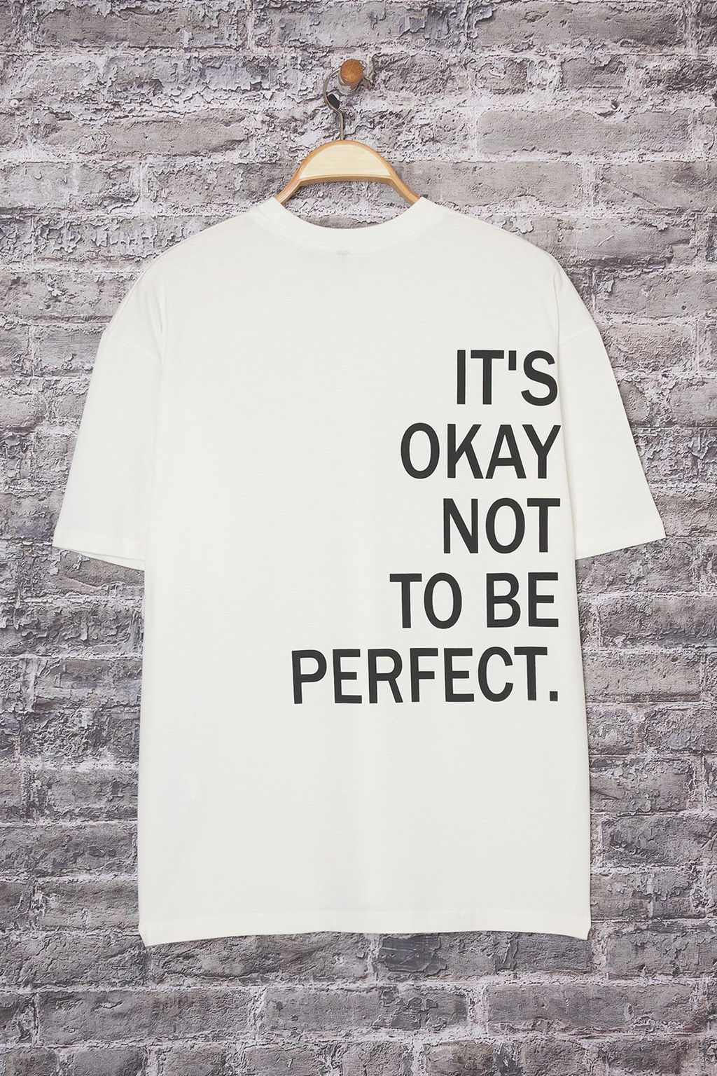 TRENDYOL MAN Beyaz Oversize/Genis Kesim Yaz? Bask?l? %100 Pamuk T-Shirt TMNSS25TS00205 - Trendyolmilla фото 5