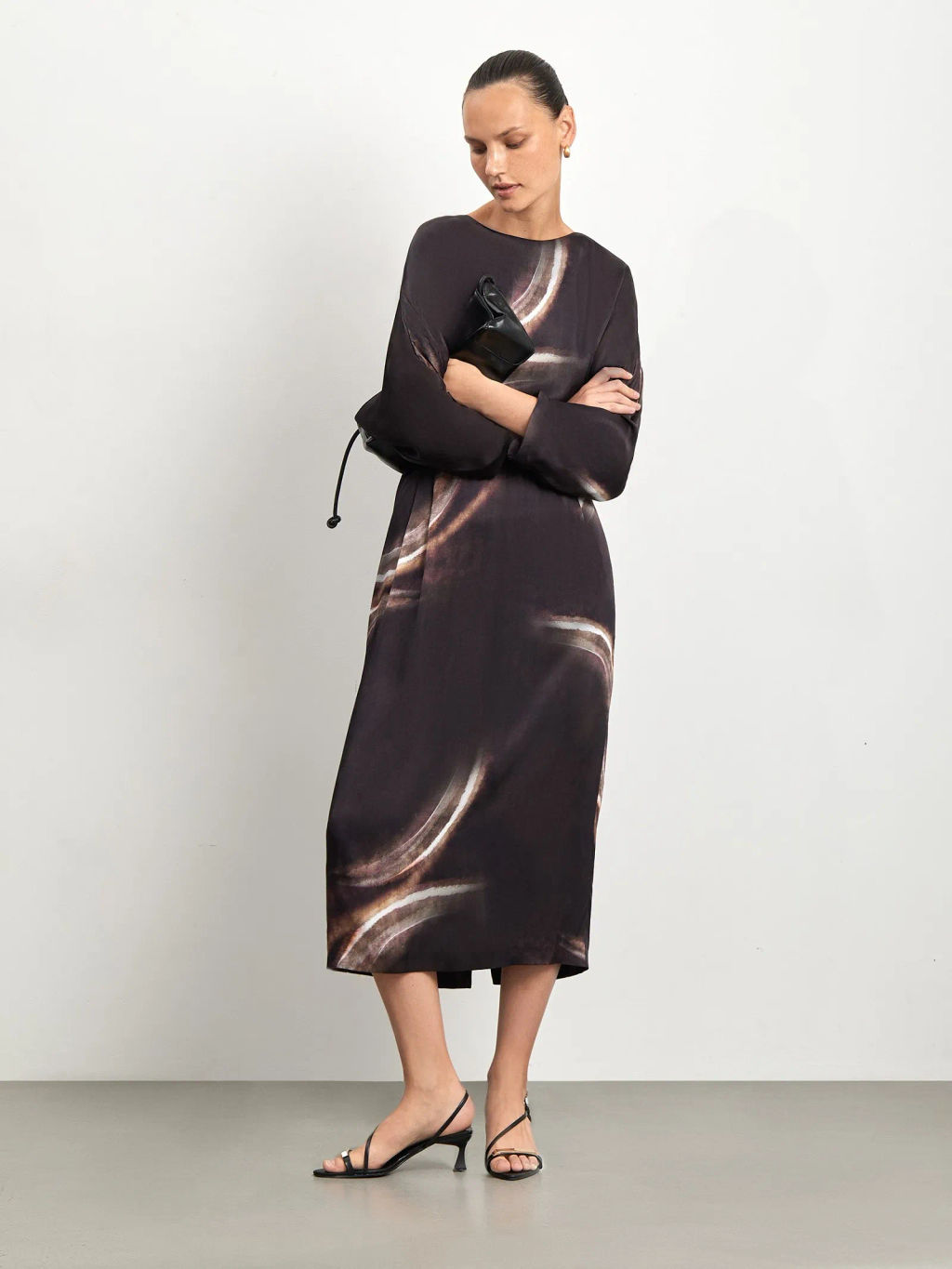 Платье-футляр с вырезом на спине, PL1584/flow