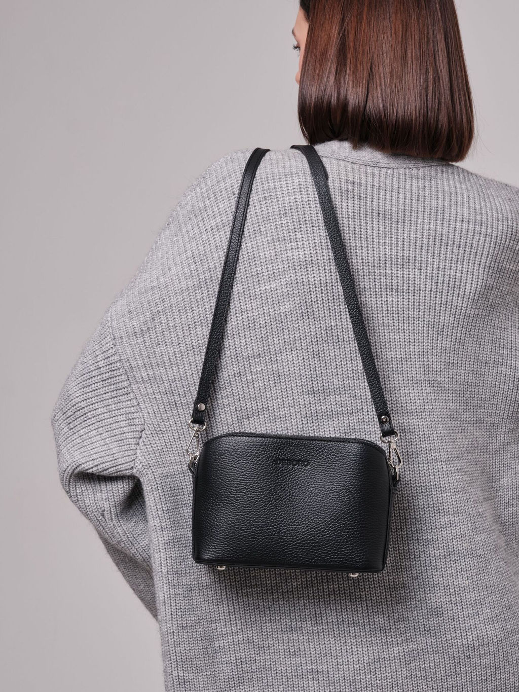 Сумка кожаная на плечо кросс-боди Deboro 30848 черный