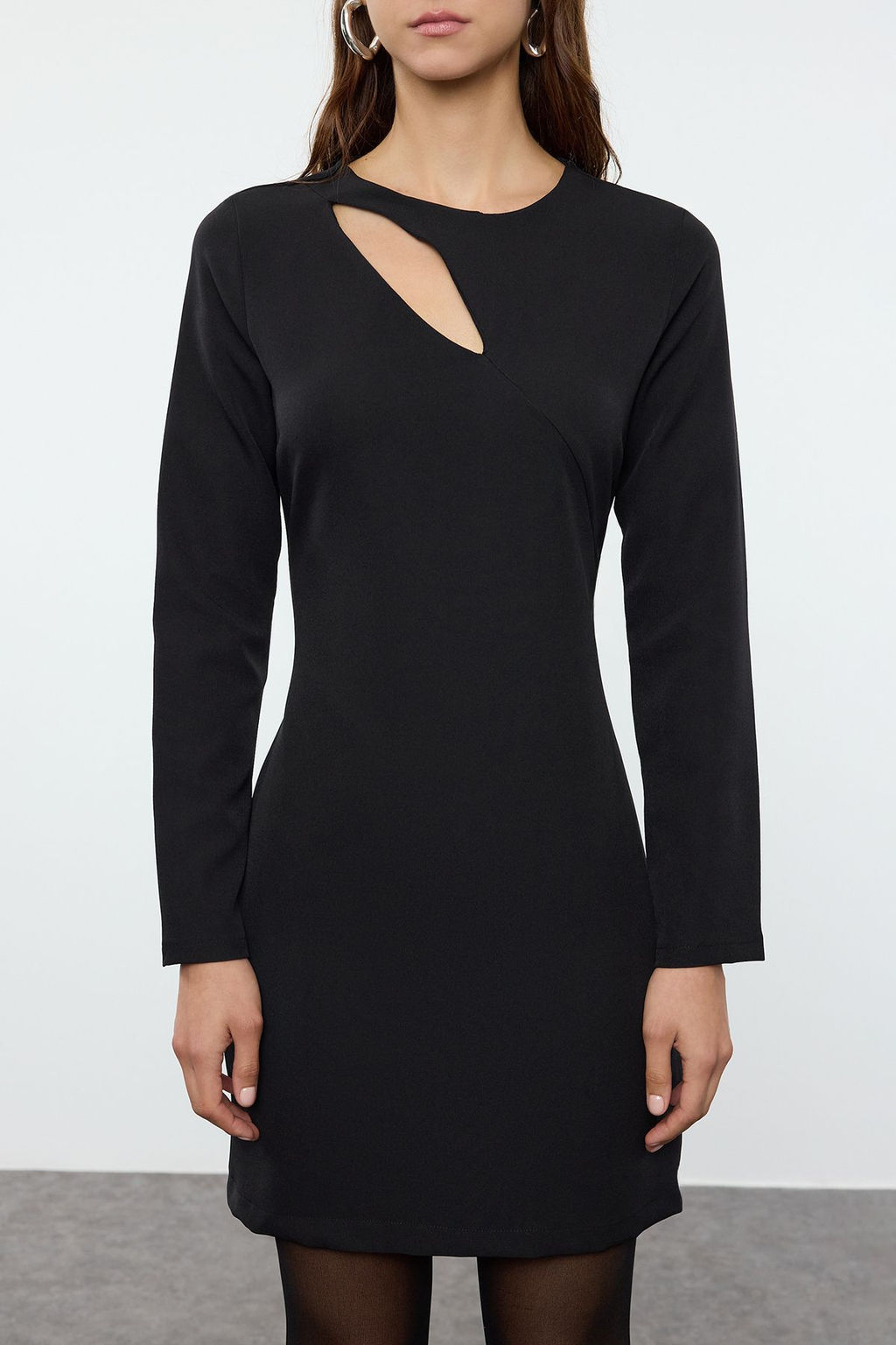 Siyah Vucudu Saran Pencere Detayl? Mini Dokuma Elbise TWOAW25EL00164 - Trendyolmilla фото 3