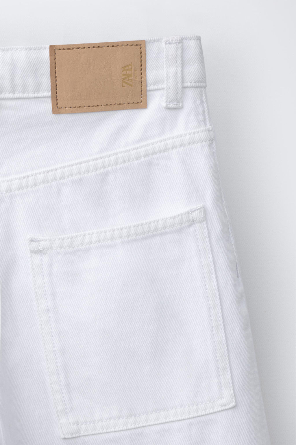 BERMUDA DENIM RELAXED BAGGY / Blanco roto