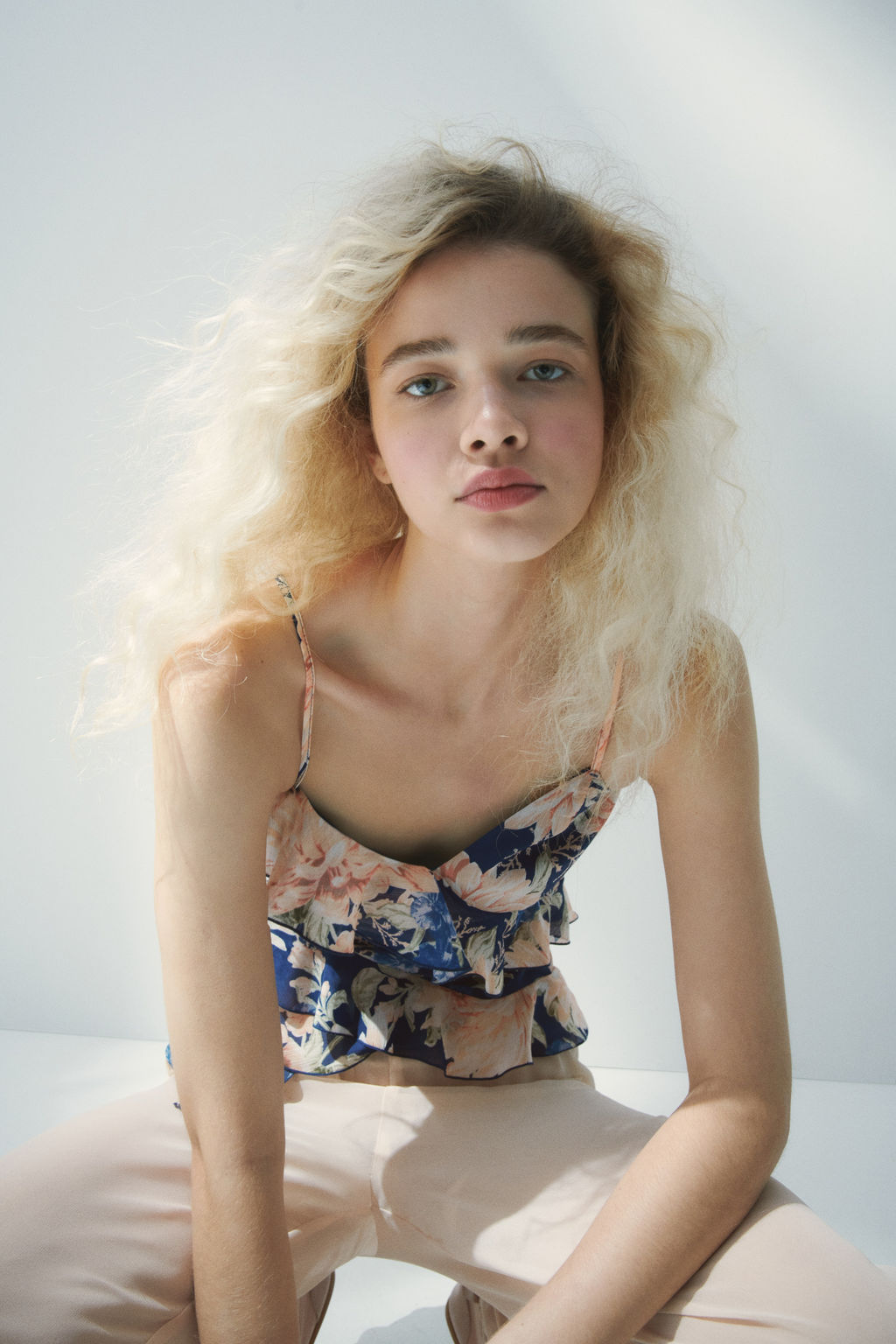 Top de volantes con tirantes finos - H&m фото 4