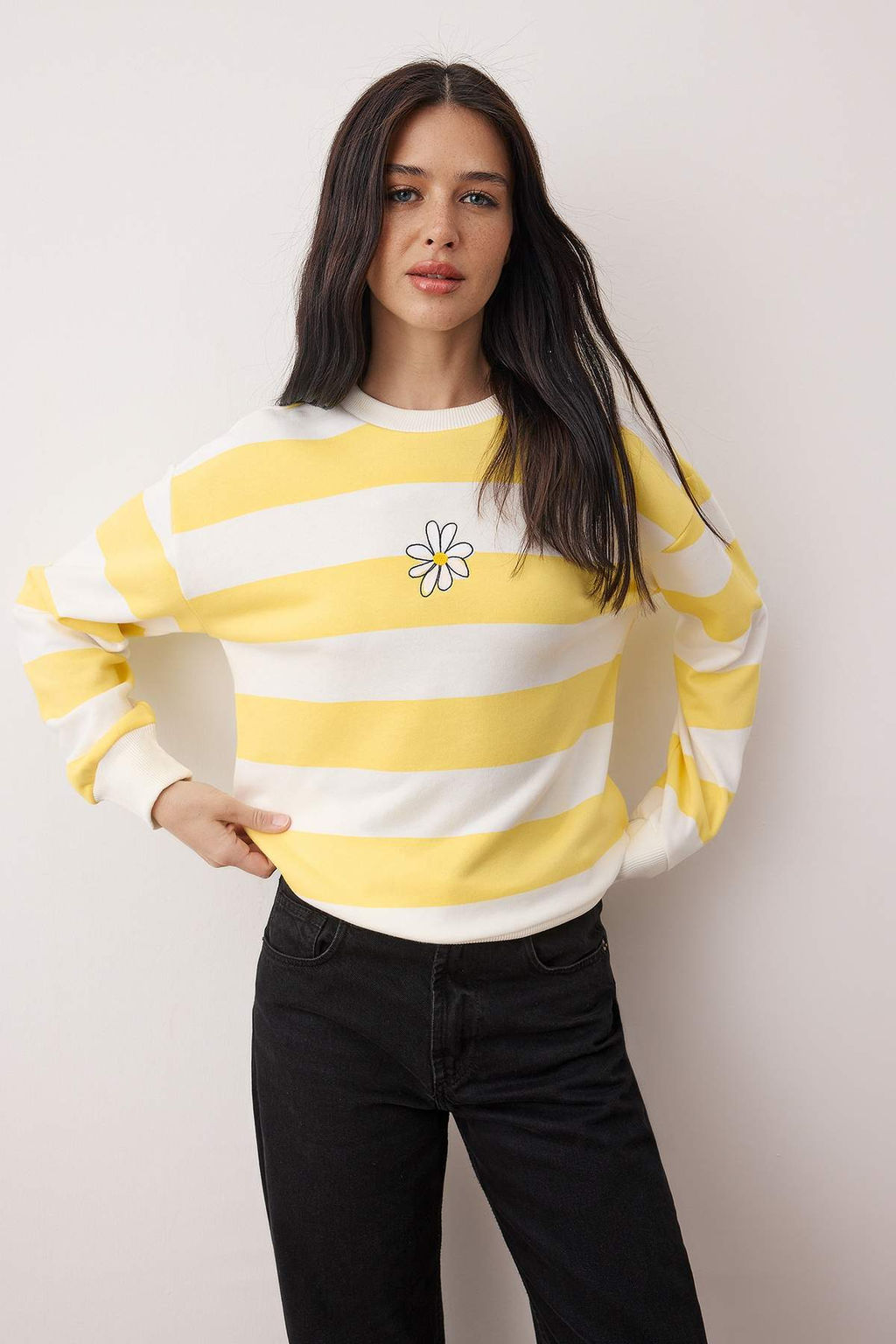 Sar? Bask?l? Nak?sl? Regular/Normal Kesim Orme Sweatshirt TWOAW26SW00230