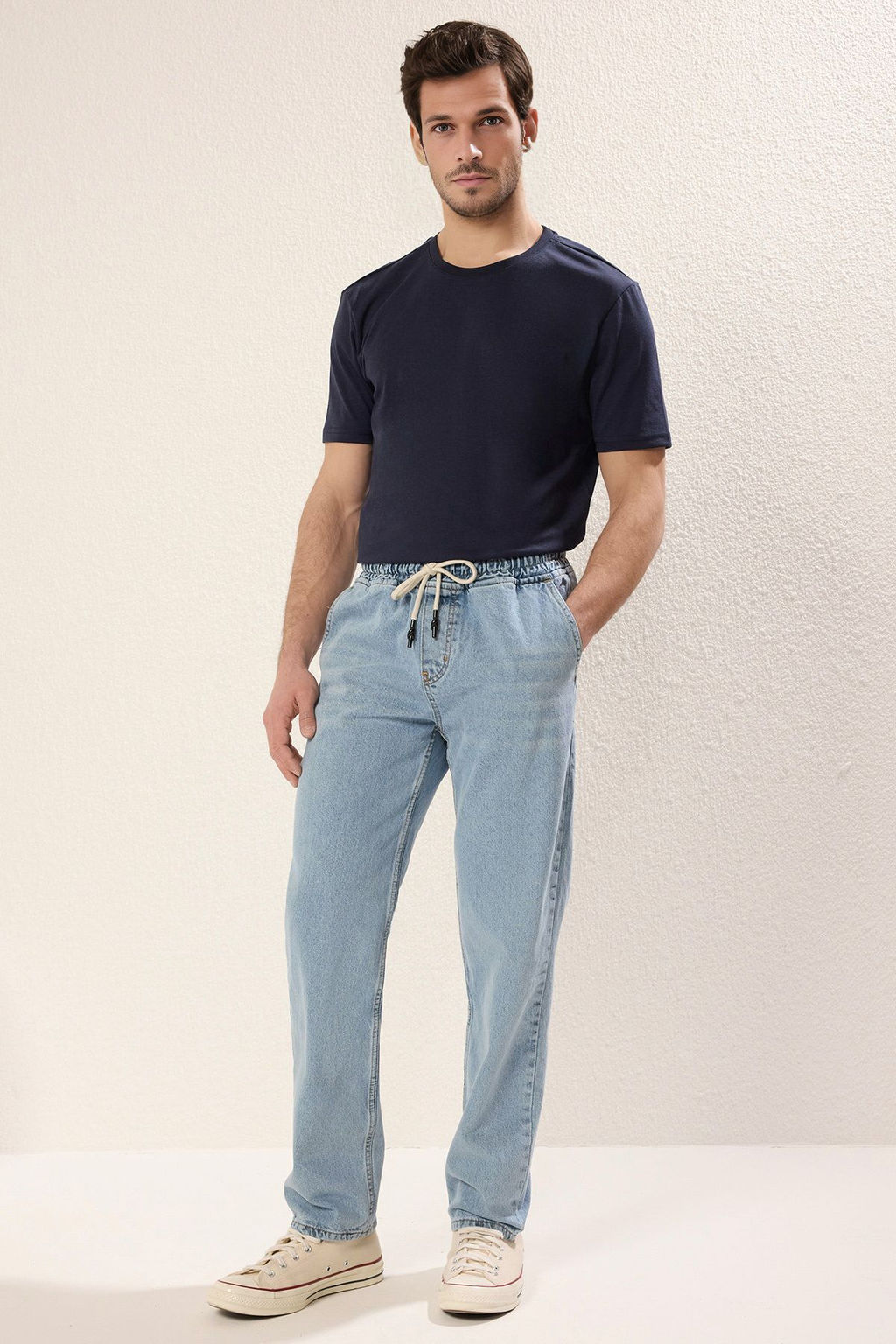 Ac?k Mavi Regular Fit Beli Lastikli Genis Kal?p Bol Kot Pantolon Jeans TMNAW24JE00025