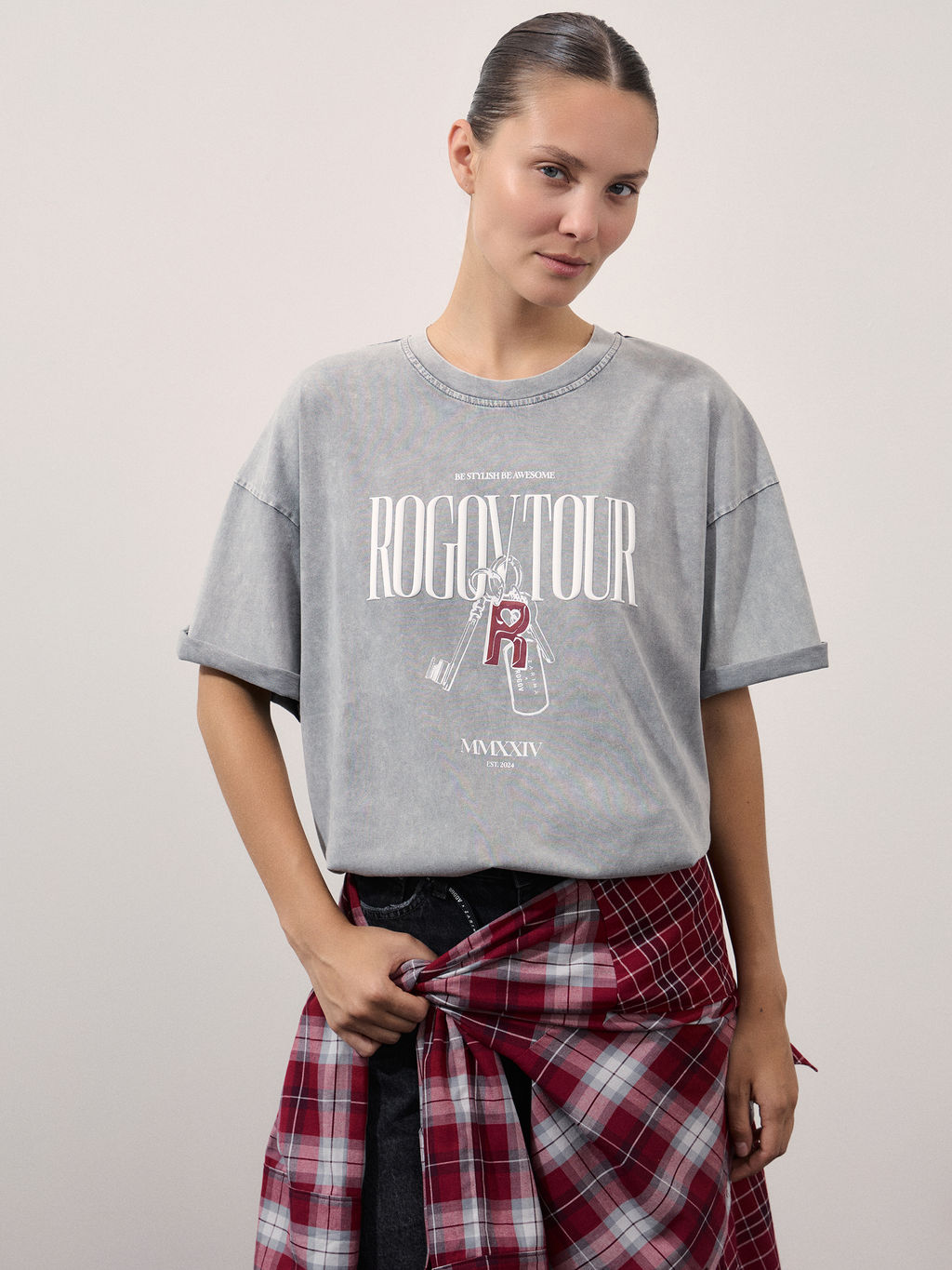 Оверсайз футболка с эффектом стирки и принтом / Zarina  фото 9