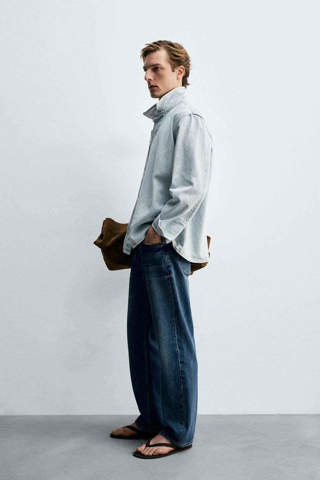 CAMISA DENIM LAVADA RELAXED FIT / Azul claro - Zara фото 4