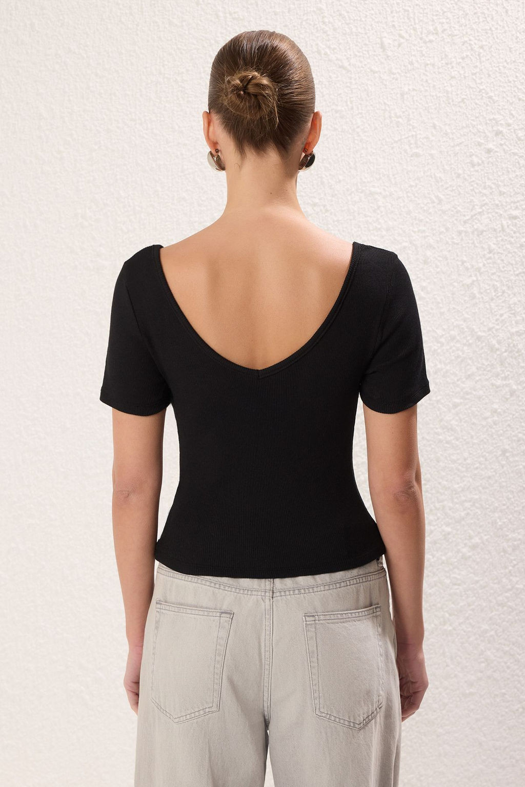 Trendyolmilla Kahverengi-Bej 2li Paket V Yaka K?sa Kol Fitilli Esnek Orme Bluz TWOSS25BZ00288