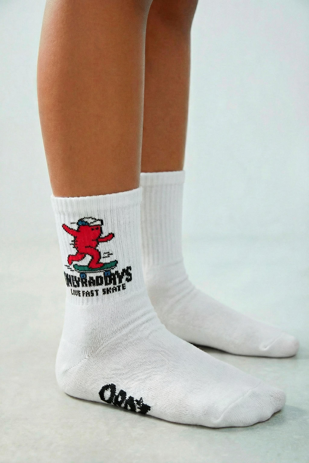 PACK TRES CALCETINES ESTAMPADO LOGO / Blanco / Negro - Zara фото 4