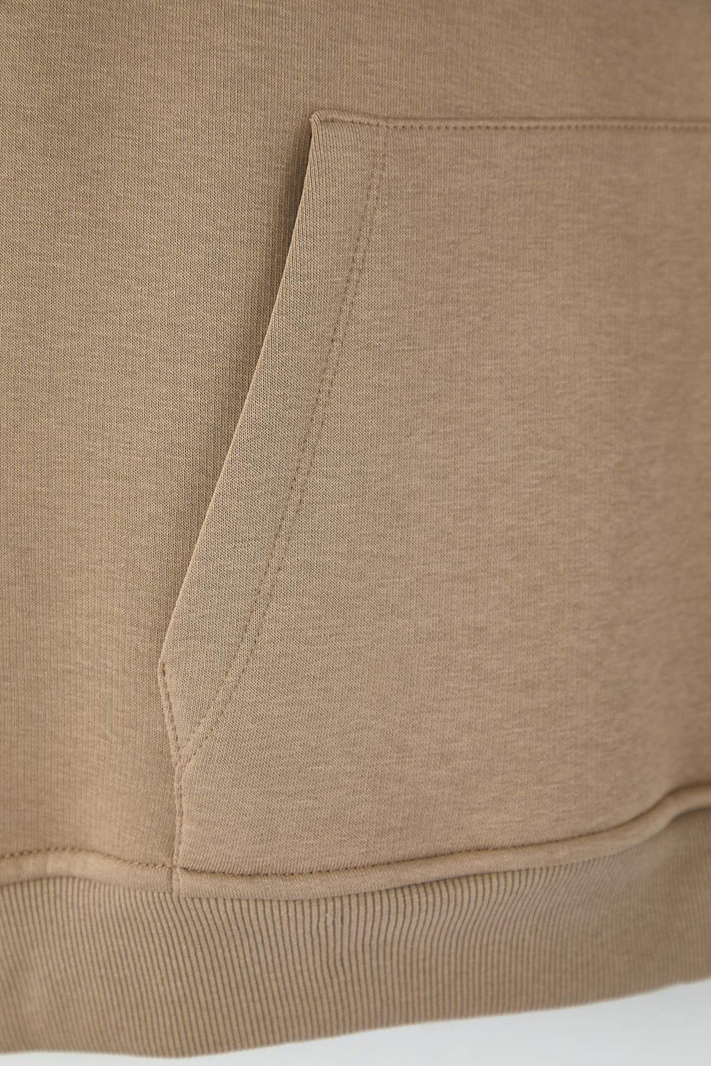 TRENDYOL MAN Beyaz Oversize/Genis Kesim Kapusonlu Etiketli Ici Polar/S?cak Tutan Sweatshirt TMNAW21SW2005 - Trendyolmilla фото 84