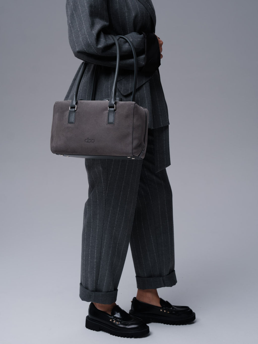 Замшевая сумка Cube DBR 31333 серый замок  фото 7