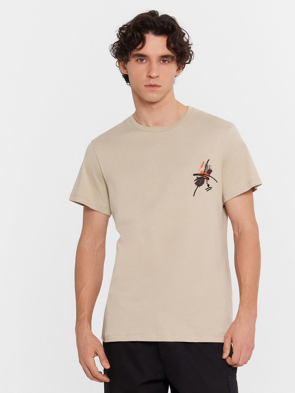 Футболка мужская Mark Formelle из хлопка бежевая с принтом  фото 2