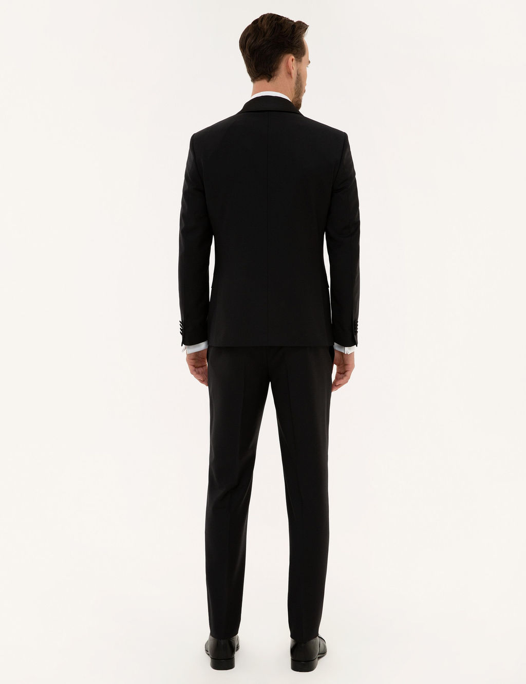 Смокинг Pierre Cardin Extra Slim Fit с жилетом черный