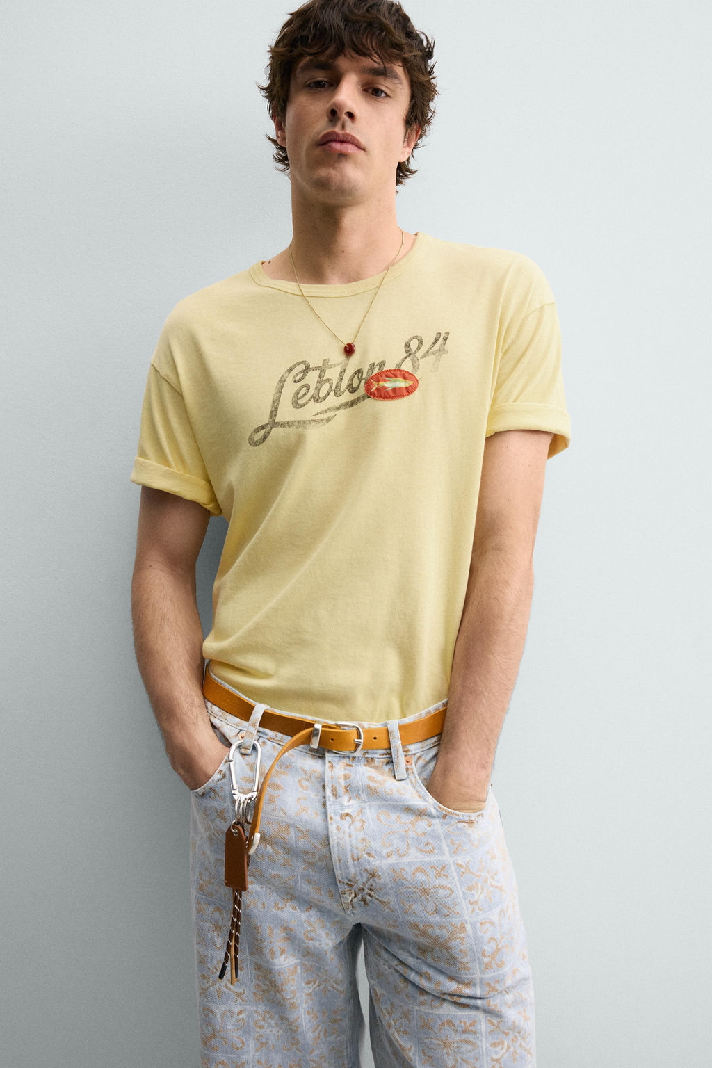 CAMISETA LAVADA LEBLON / Mantequilla