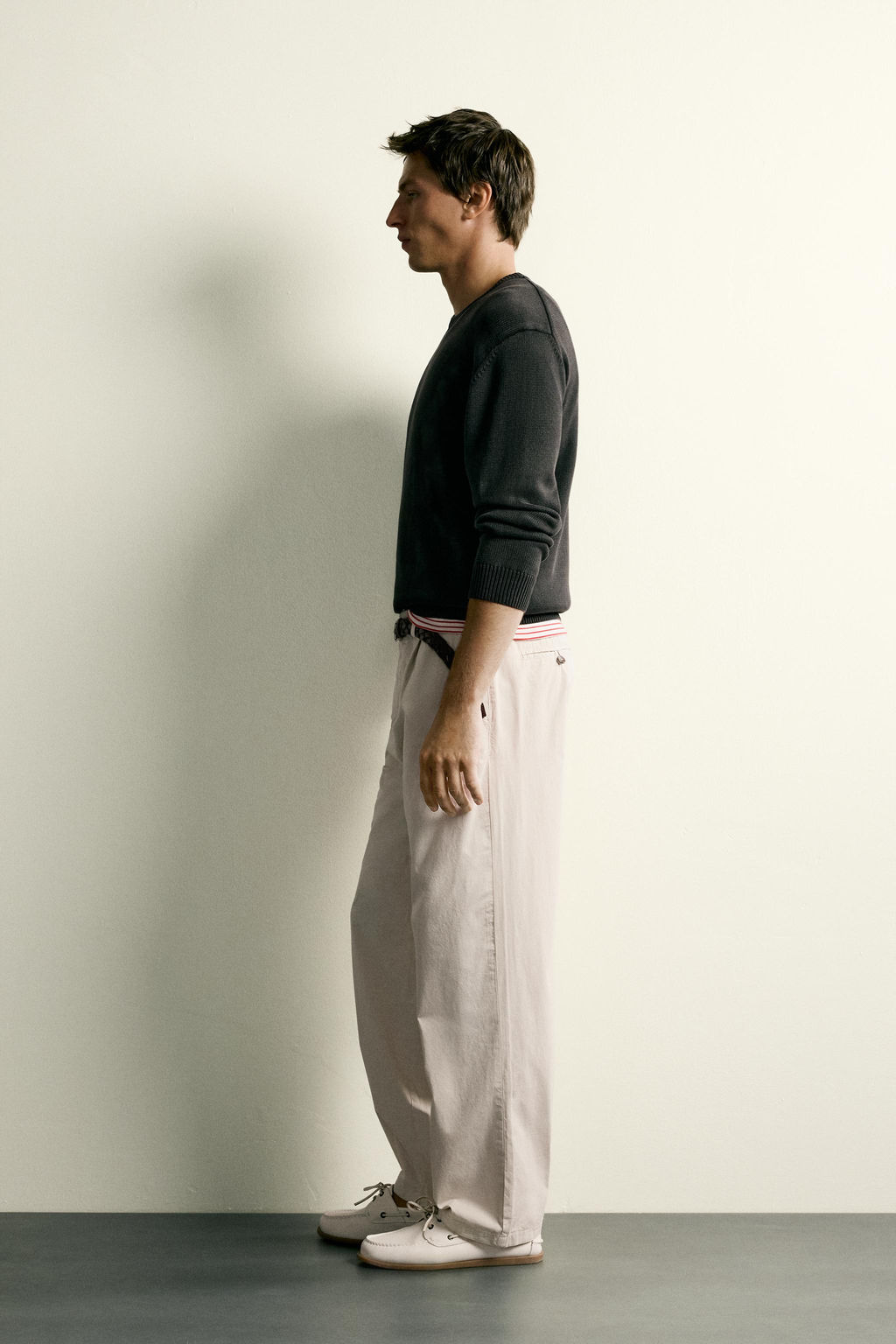 PANTAL?N CHINO STRAIGHT FIT PLIEGUES / Crudo - Zara фото 4