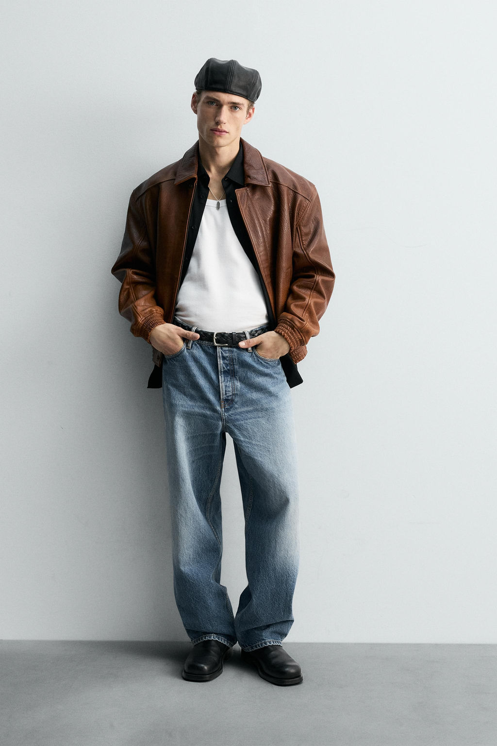 RELAXED STRAIGHT-LEG LIMITED EDITION JEANS
