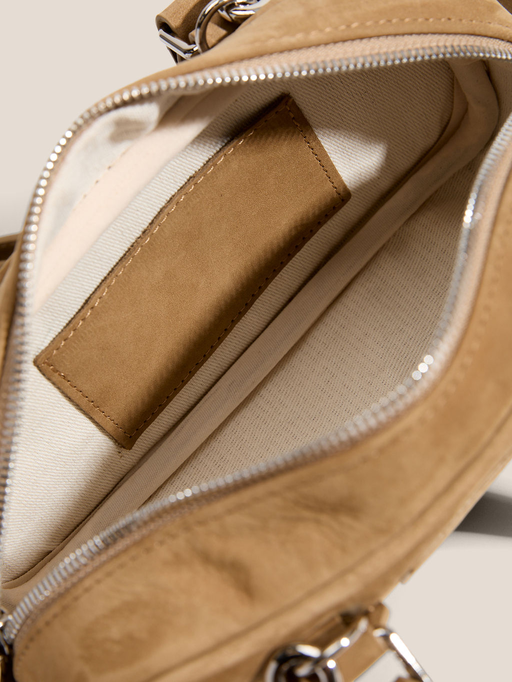 Женская сумка с ручками MAISON DAVID Артикул 4798732, зеленовато-бежевый - Tendance фото 4