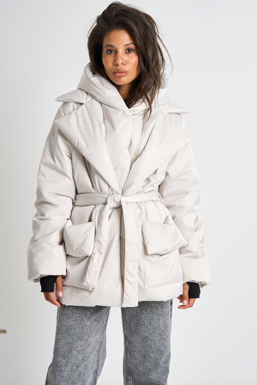 Куртка утепленная со съемным капюшоном жемчужная