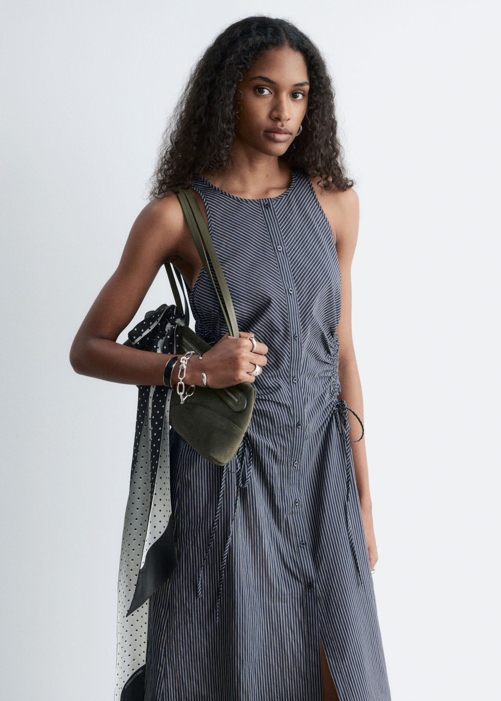 Vestido midi sin mangas con cord?n de ajuste - H&m фото 8