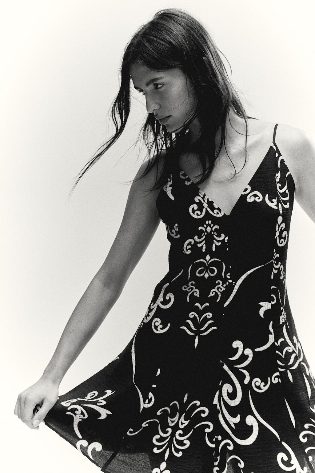 Vestido evase con tirantes finos - H&m фото 2