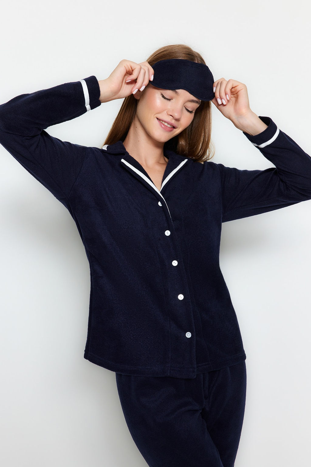 Trendyolmilla Pudra Biye Detayl? Uyku Bantl? Polar Kal?n K?sl?k Orme Pijama Tak?m? THMAW22PT0357