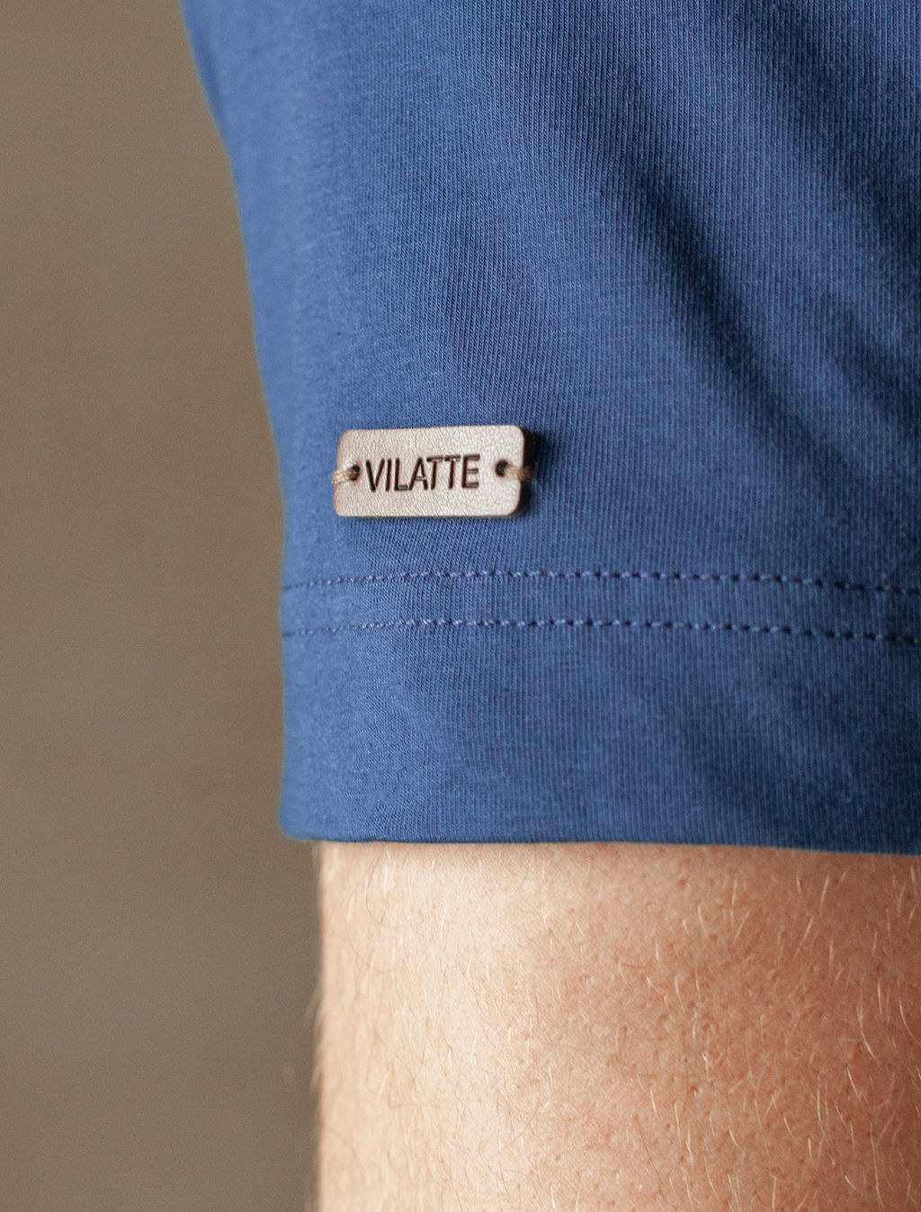 Футболка из премиального хлопка с авторским принтом - Vilatte фото 6