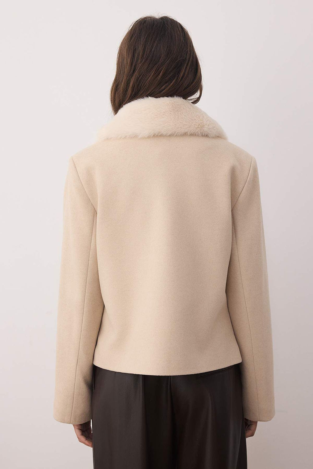 Ekru Regular Kal?p Yakas? Kurklu Kase Ceket Mont TWOAW26MO00131 - Trendyolmilla фото 5