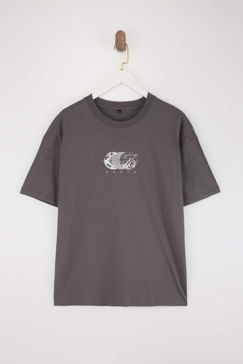 TRENDYOL MAN Siyah Oversize/Genis Kesim Bask?l? %100 Pamuklu T-Shirt TMNSS23TS00261 - Trendyolmilla фото 52