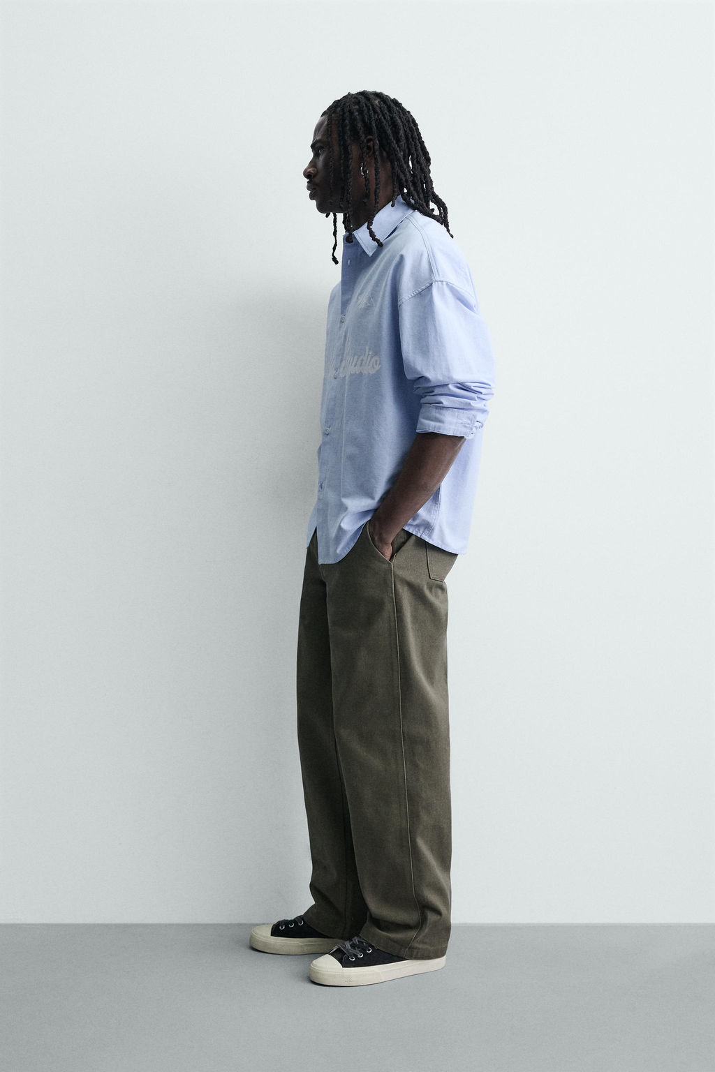 CAMISA BOXY FIT OXFORD TEXTO ESTAMPADO / Azul claro - Zara фото 4