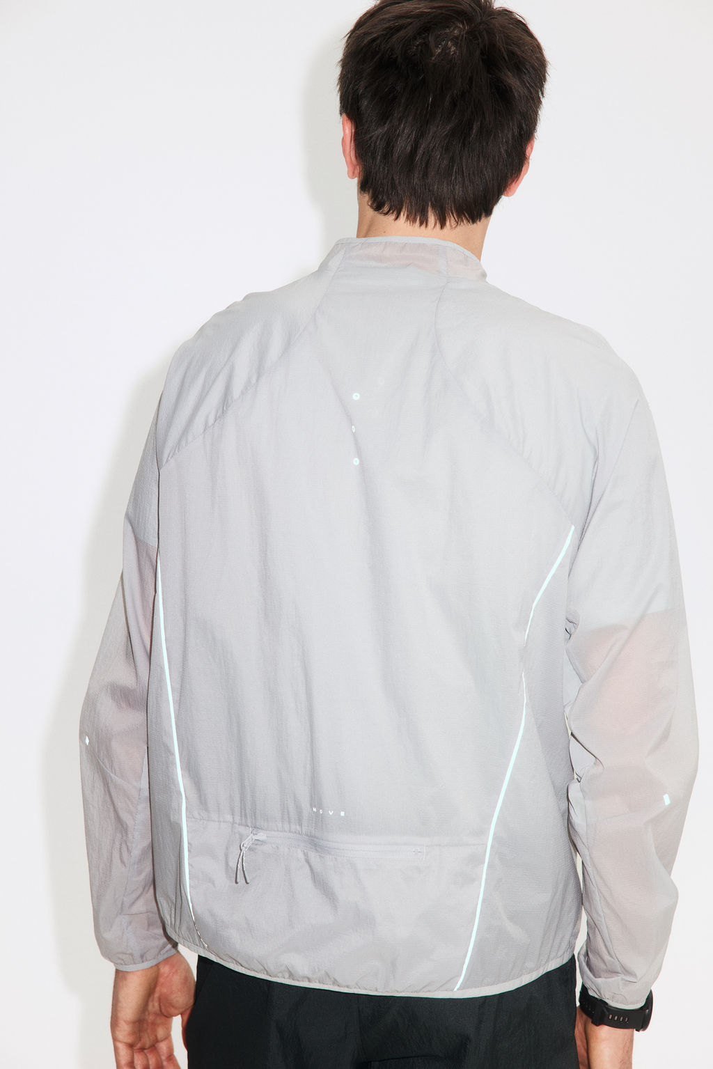 Chaqueta de running ligera resistente al agua - H&m фото 6