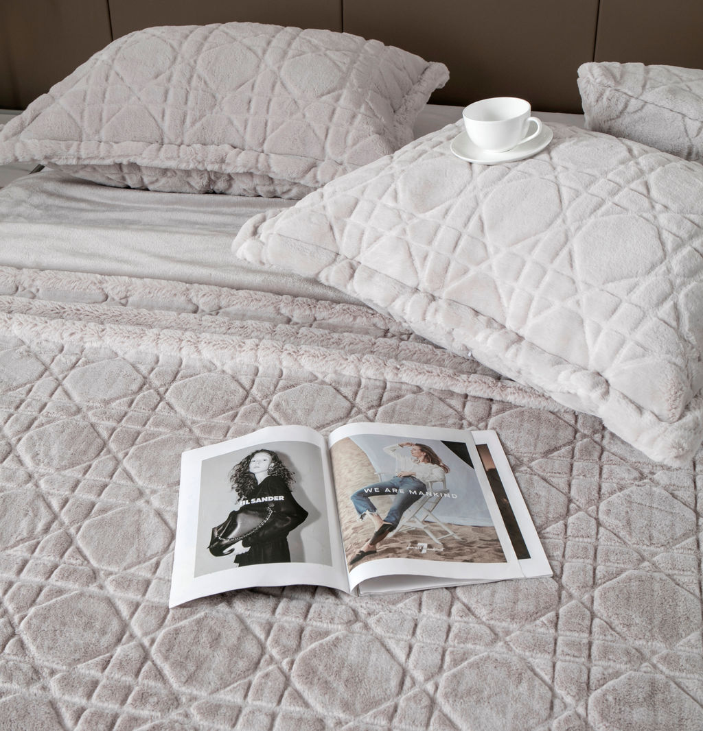 Покрывало декоративное Shinshilla Dori (бежевая платина) - Kazanov.a. фото 3