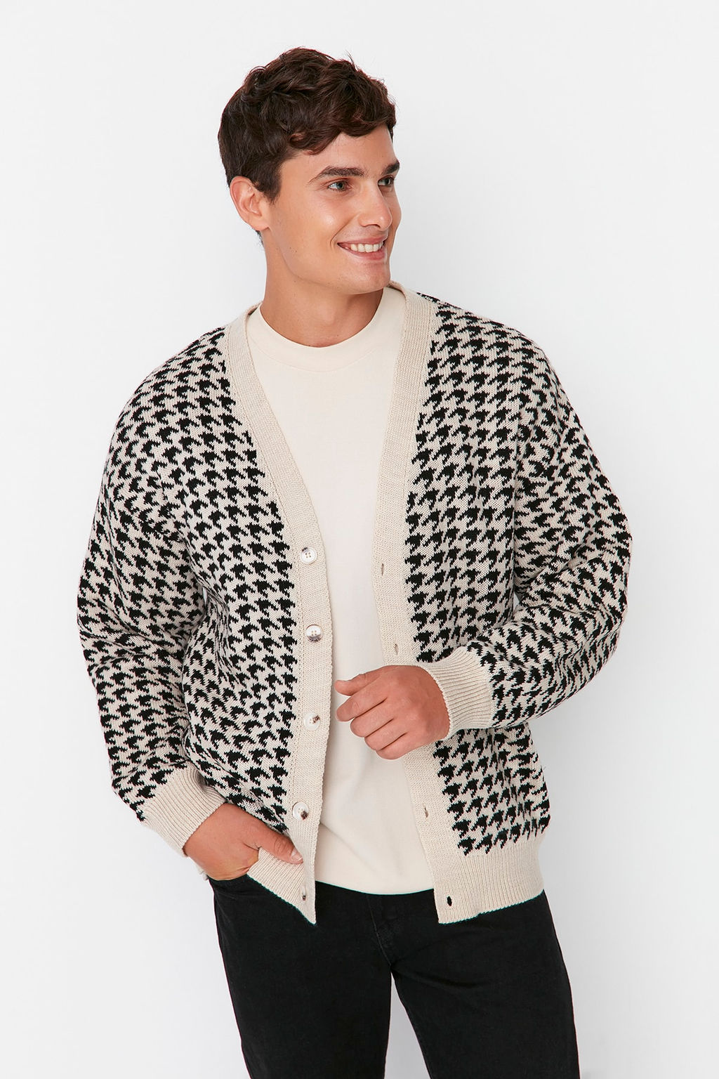 TRENDYOL MAN Bej Oversize V Yaka Kazayag? H?rka TMNAW22HI0080 - Trendyolmilla фото 2