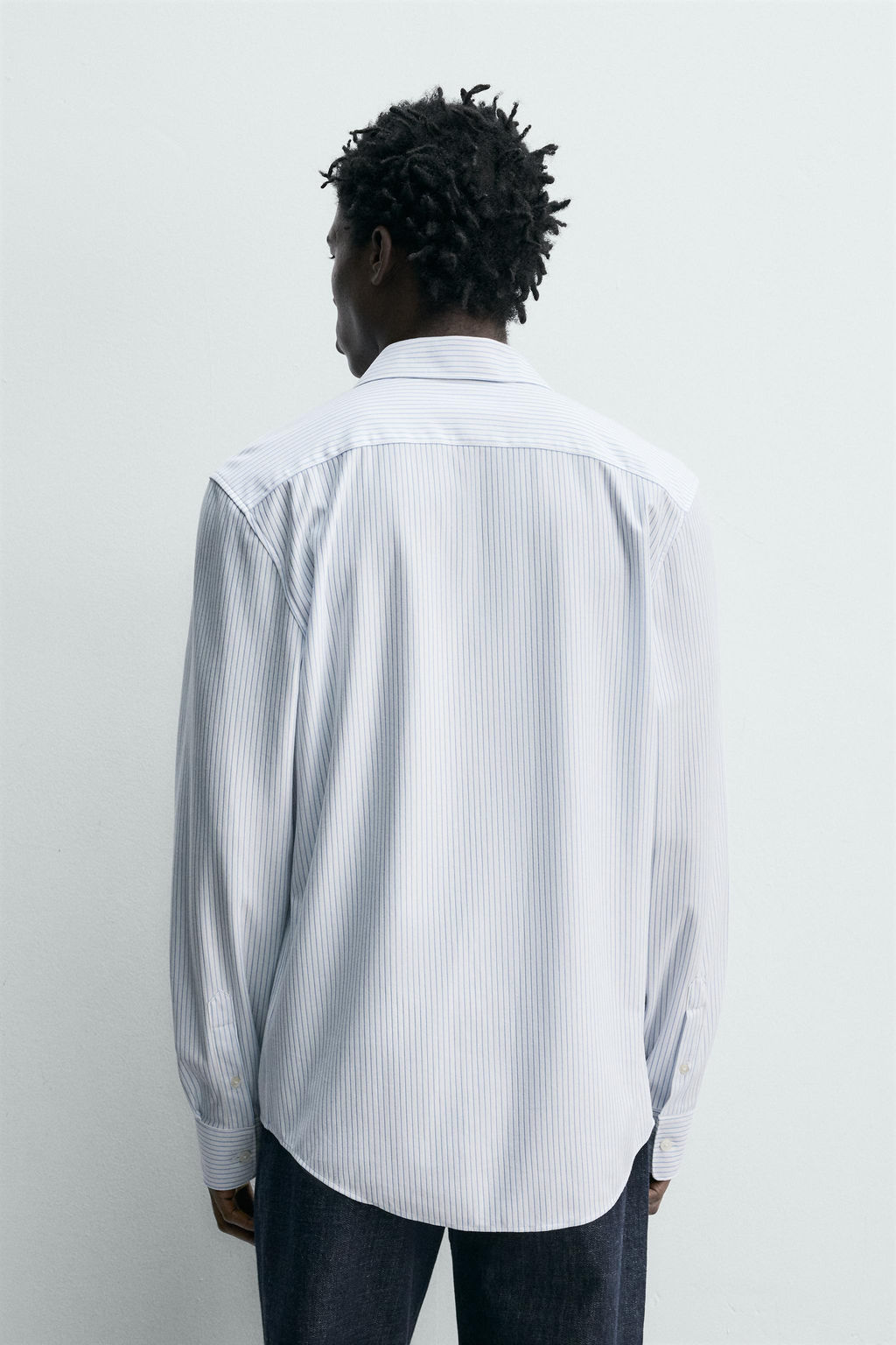 CAMISA REGULAR FIT / Blanco / Celeste