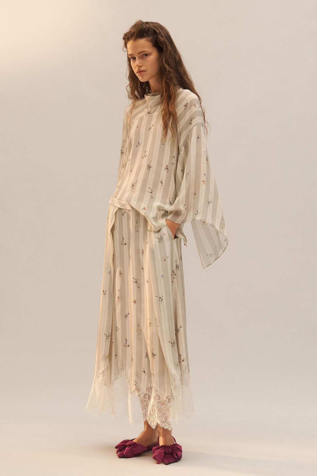 ZAPATO DESTALONADO MAXI LAZO LIMITED EDITION / Rosa