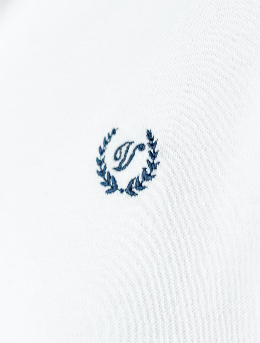 Футболка-поло из фактурного трикотажа