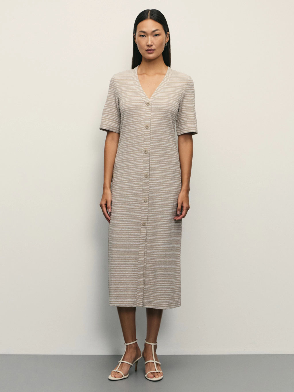 Платье с V-образным вырезом / Zarina  фото 3