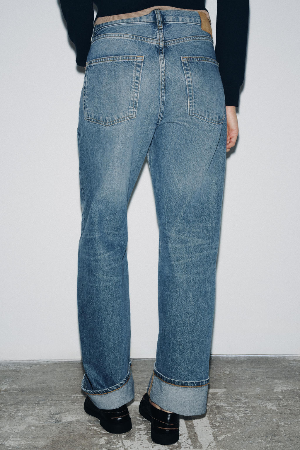 ZW COLLECTION BAGGY MID-WAIST JEANS - Zara фото 3