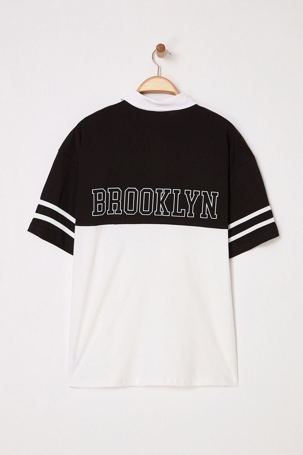 TRENDYOL MAN Siyah Oversize/Genis Kesim Renk Bloklu Brooklyn Bask?l? Polo Yaka T-shirt TMNSS25PO00029 - Trendyolmilla фото 6