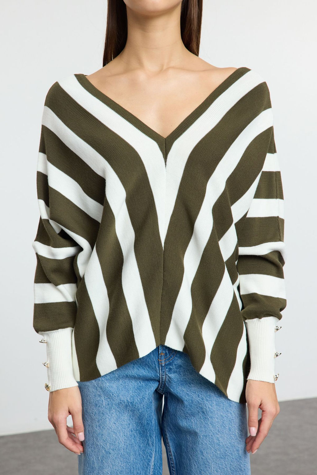 Siyah Derin V Yaka Cizgili Triko Kazak TWOAW25KZ00390 - Trendyolmilla фото 8