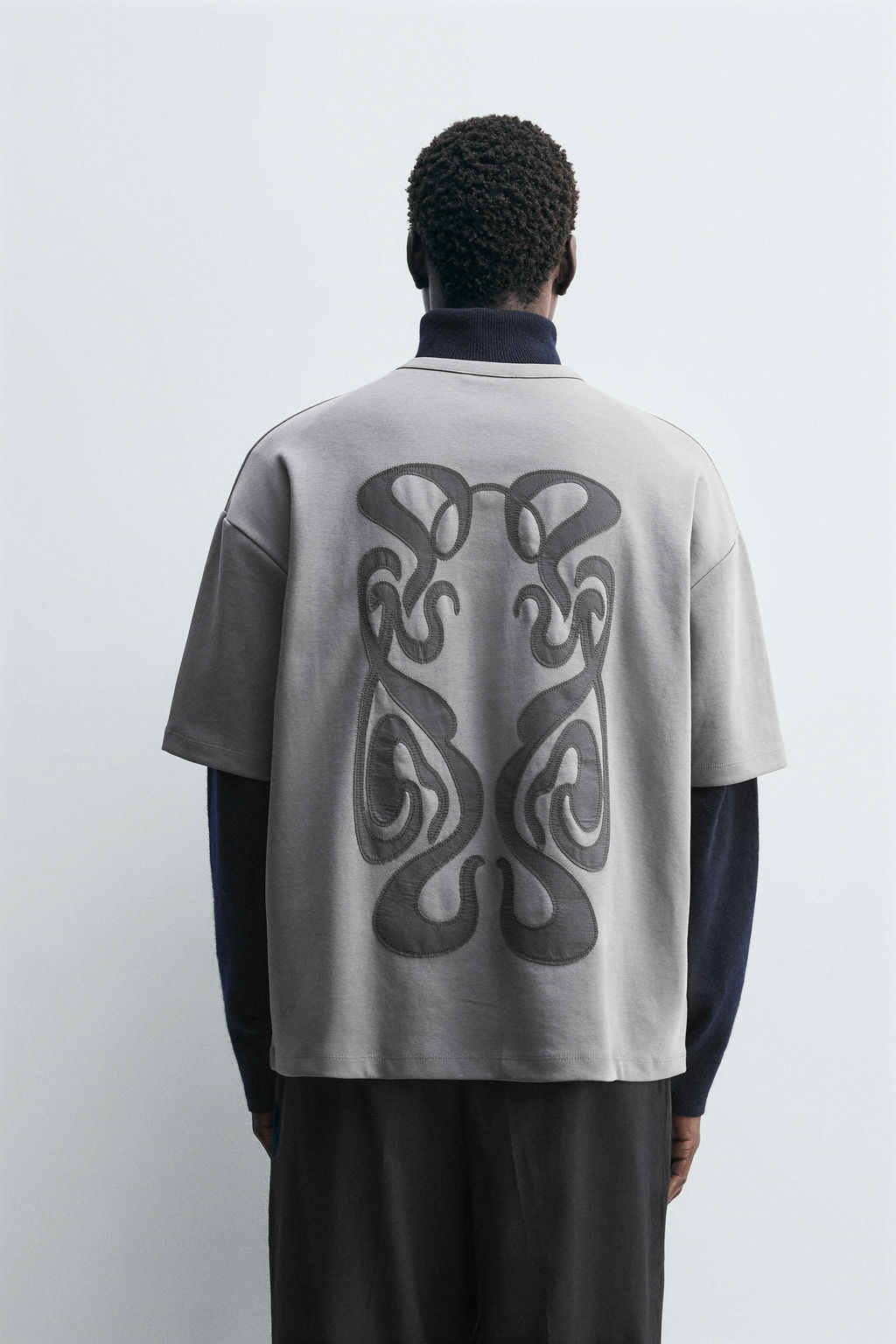 CONTRAST PATCH T-SHIRT - Zara фото 3