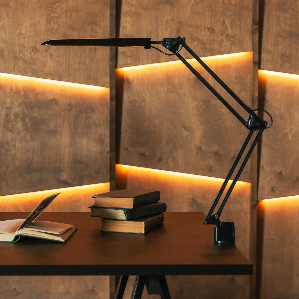 TLD-524 Black/8W/Светильник настольный на струбцине/LED/500Lm/4500K/Dimmer/Цвет-черный - Volpe фото 9