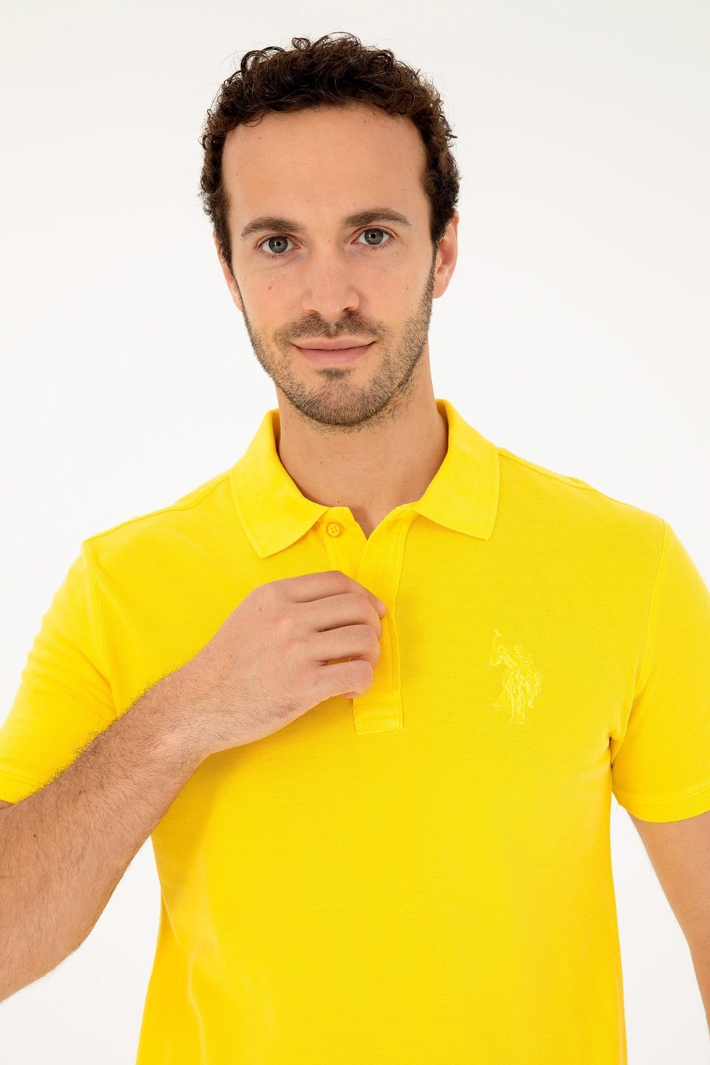 Мужская желтая базовая футболка Неожиданная скидка в корзине - U.s. polo assn фото 2