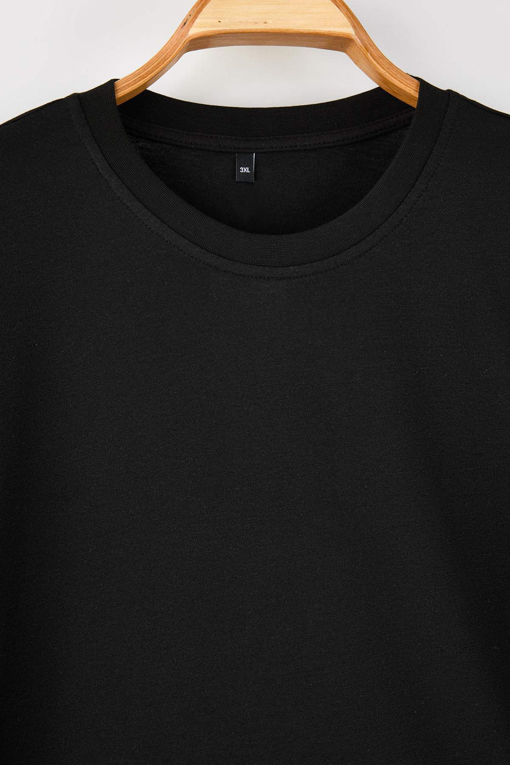 Siyah Oversize/Genis Kesim Buyuk Beden Basic T-shirt TMNSS26BF00001 - Trendyolmilla фото 2