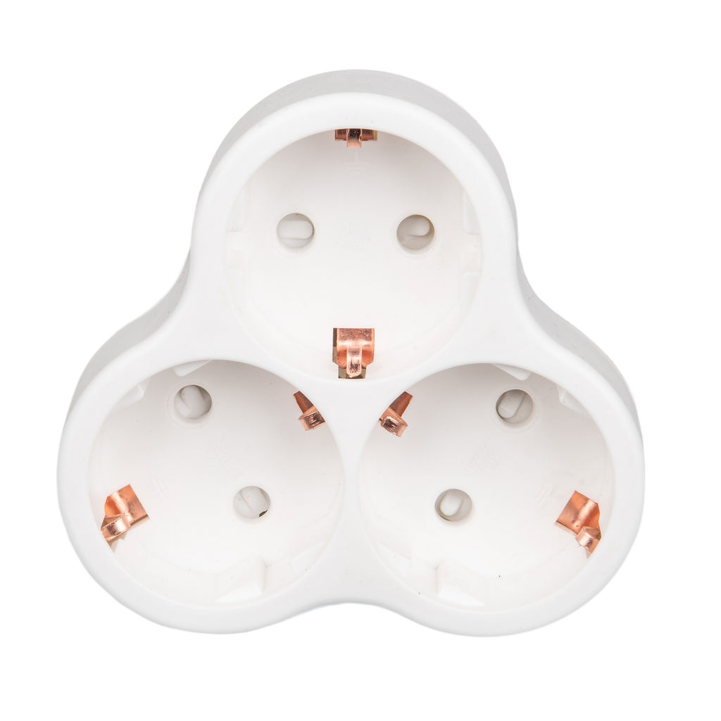 S-GES3-16F WHITE Разветвитель сетевой, с/з. 3 гнезда. 16А, 3500Вт. Белый. ТМ Uniel