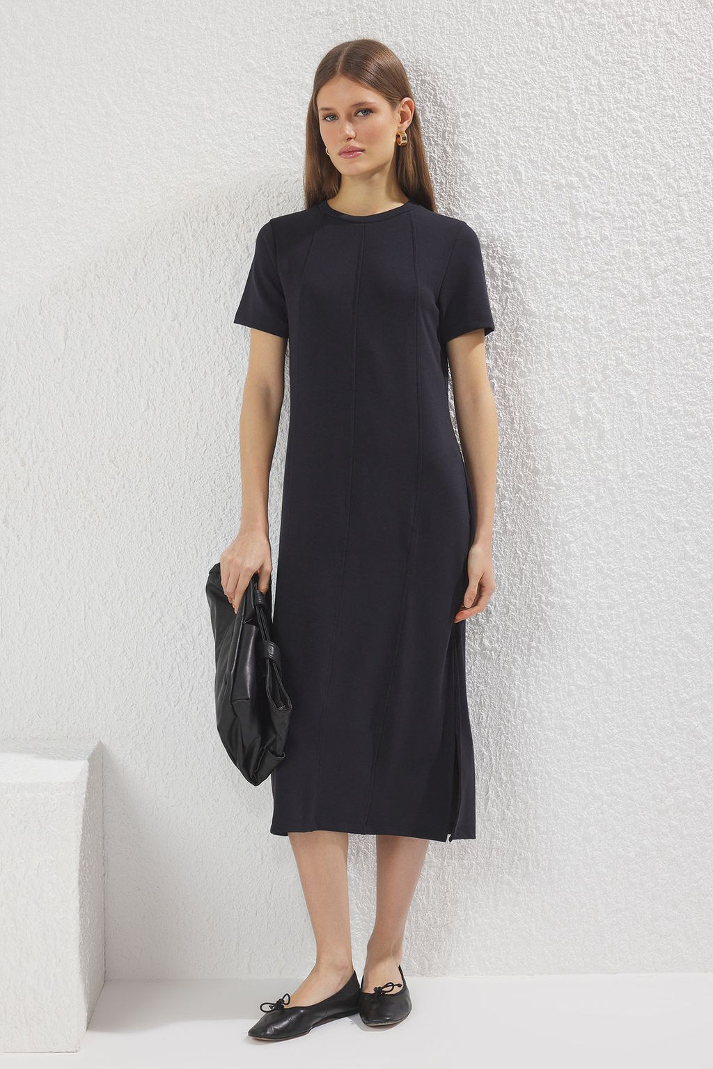 Siyah Modal Icerikli Efektli Shift/Duz Kesim K?sa Kol Midi Orme Elbise TWOSS25EL00372 - Trendyolmilla фото 2