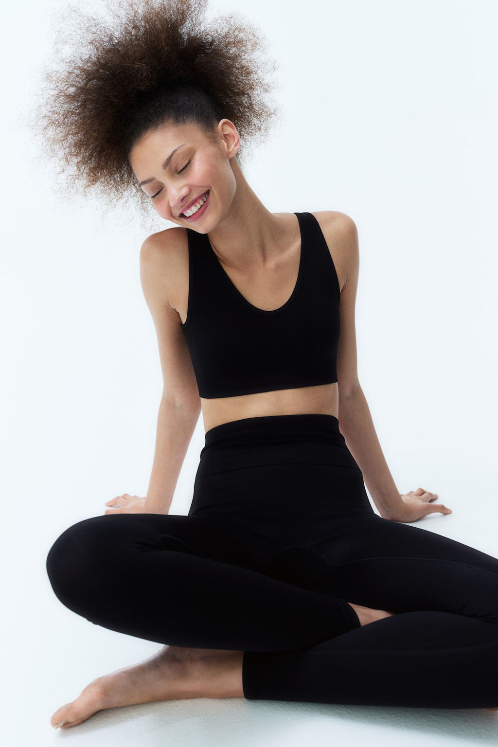 Sujetador de deporte seamless Light Support - H&m фото 3